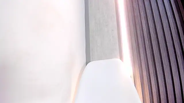 MilyClem 라이브 XXX 채팅