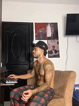 Kenny_romano লাইভ XXX চ্যাট