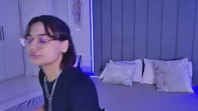XXX chat uživo modela VioletAsh