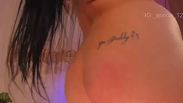 annie_barozzi's Live XXX Chat