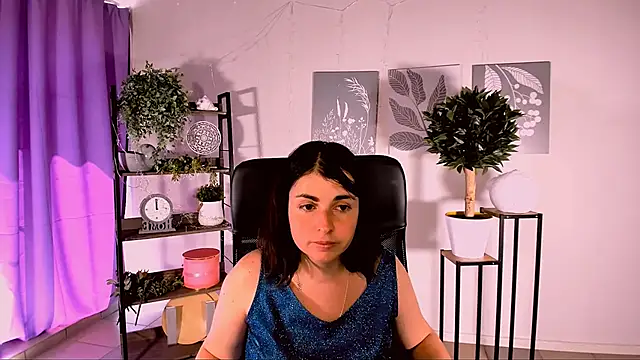 MartaEdams' Live XXX Chat