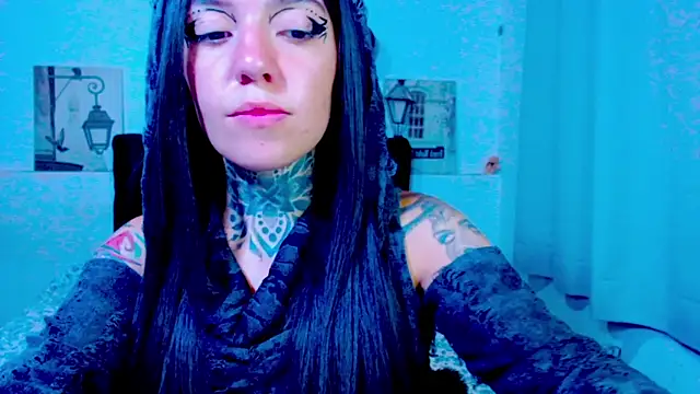 LannieGonzales' Live XXX Chat
