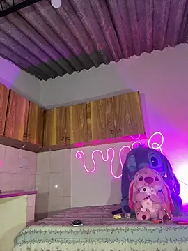 Chat +18 de violeta_E_ ao vivo