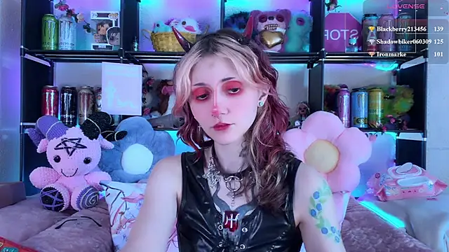 _Devill_Baby: онлайн-секс-чат