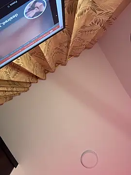 عرض كام desired_breasts