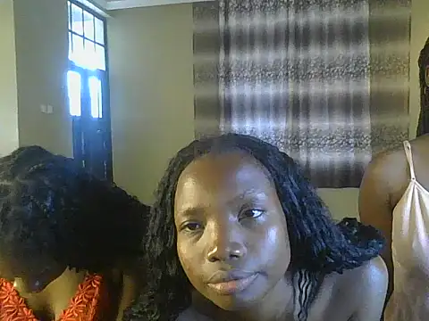 Mariana_150's Live XXX Chat