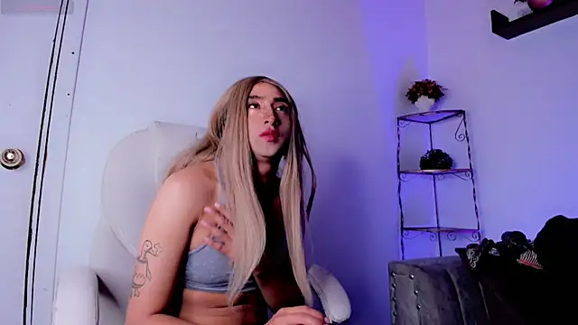 BadKittyTS élő XXX-chatje