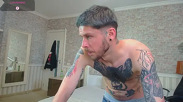 Chat XXX en directo de JonahShaw