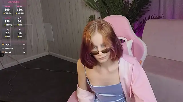 Chat XXX en directo de AliceJohansone