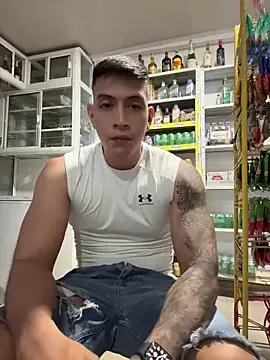 Chat XXX en directo de OliverWest04