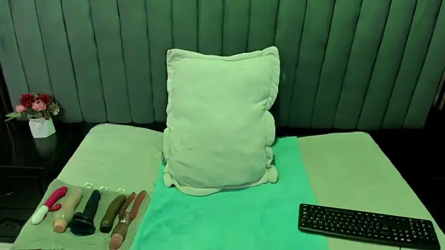 alaha_evans' Live XXX Chat