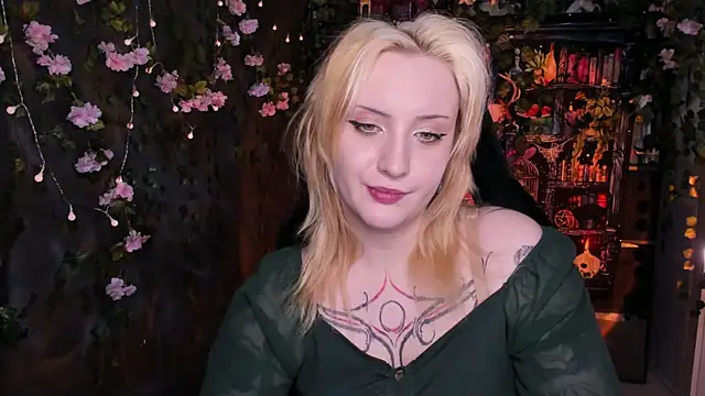 AsheLucker XXX чат на живо