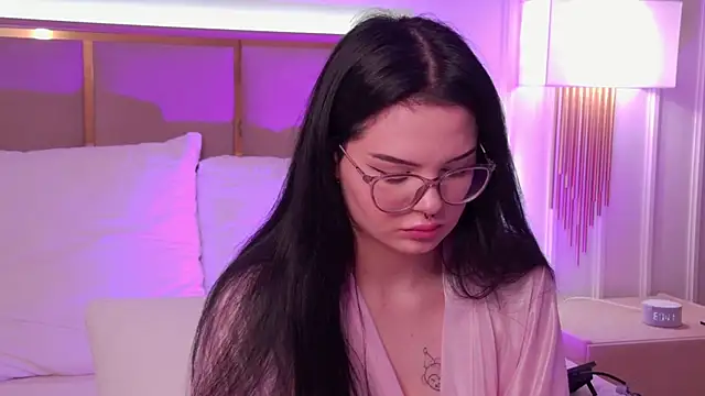 Chat +18 de CindyMil ao vivo