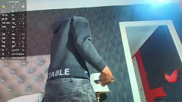 Chat XXX en directo de toower_