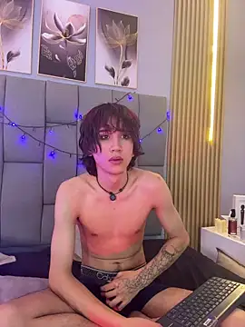 Mika_love_milo Live XXX-chat