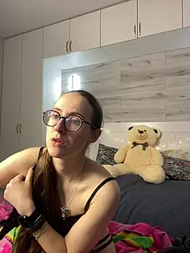 MartiniiSelenna Chat XXX live