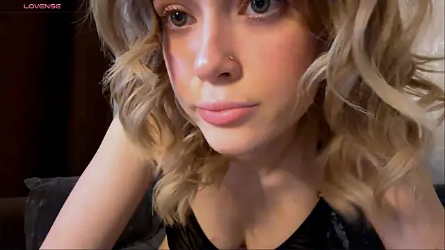 PuraGrant's Live XXX Chat