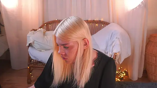 Chat +18 de AngeloJancik ao vivo