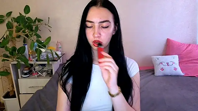 WildKittenX_ live XXX chat