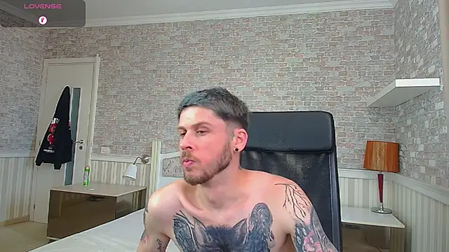 JonahShaw 라이브 XXX 채팅