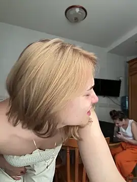 XXX chat uživo modela SugarDanger