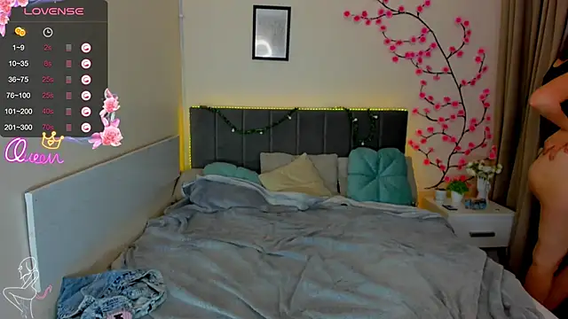 Chatroom XXX en direct de DellaRows