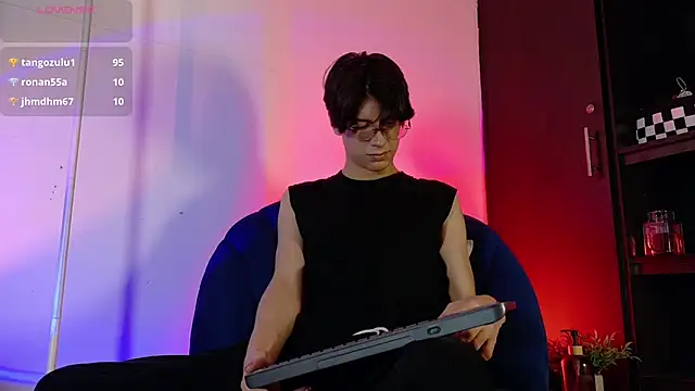lui_x_dustのウェブカメラショー