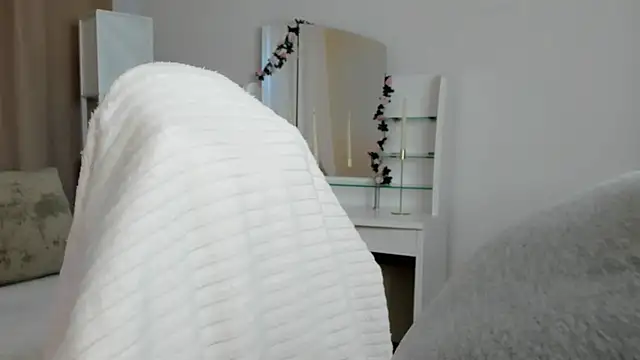 Czat XXX na żywo – EmilyTrase
