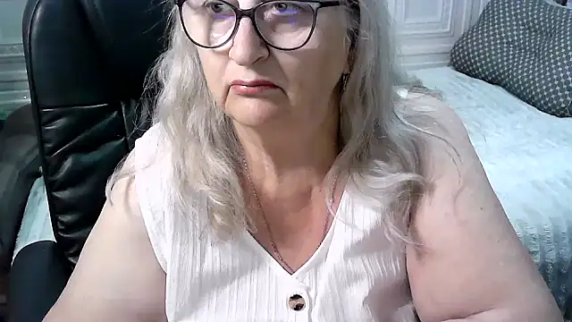 Chat +18 de LolkaAlyss ao vivo