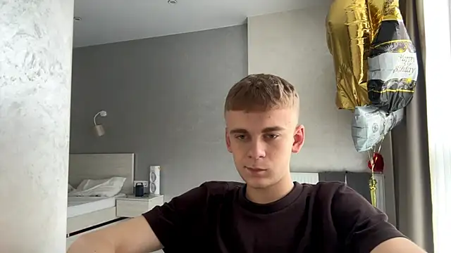 SoloFury 라이브 XXX 채팅