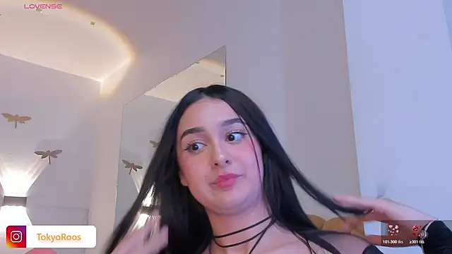 XXX chat uživo modela TokyoHaskel