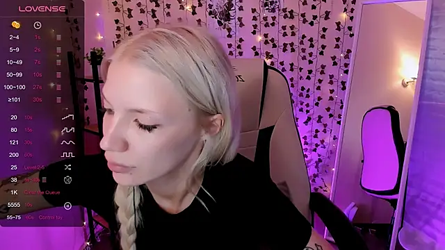AnyaTaylor_ Live XXX-Chat