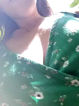 XXX chat uživo modela GroaningJute