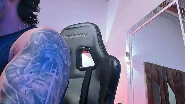 Justin_WhiteJS Chat XXX live