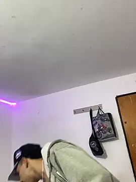 jhuan99's Live XXX Chat