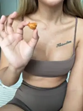 Živý XXX chat Alittleasiangirl