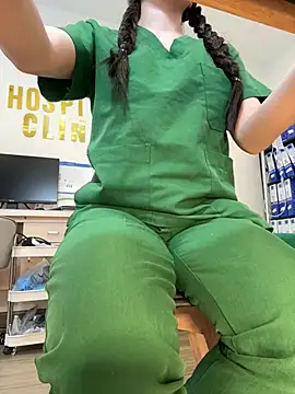 secretly_masturbating Show Webcam