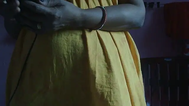 Pooja-suman's Live XXX Chat