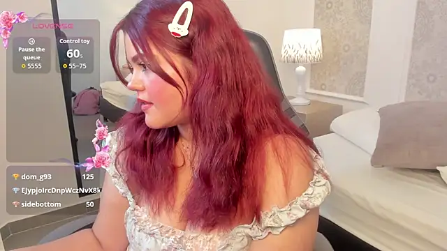 lia_chips Chat XXX live