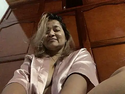 Chatroom XXX en direct de Jlo_69