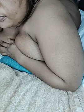 ChubbyTits28: онлайн-секс-чат