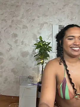 Chat +18 de MilaTeenX ao vivo