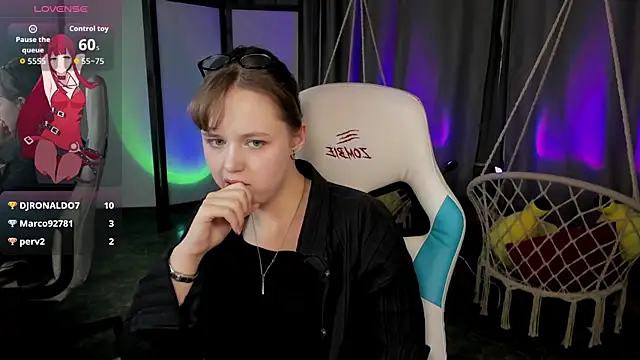 Chat XXX en directo de LeonaHicks