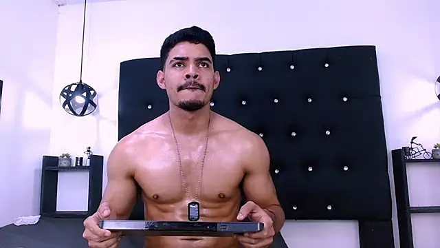 Dannesh_ – Naživo XXX chat