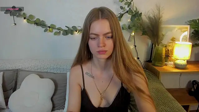 HoneyEmilly Chat XXX in diretta