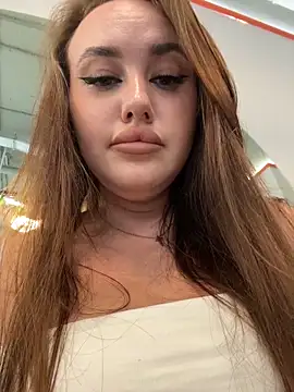 Živý XXX chat KiraSunshine