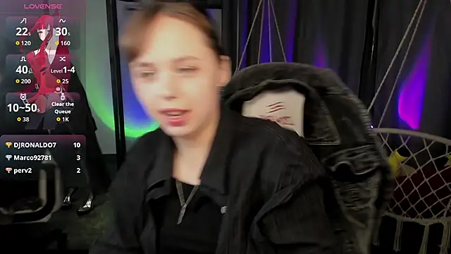 XXX chat uživo modela LeonaHicks