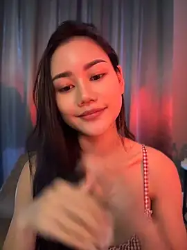SweetThaiGirlfriendのライブXXXチャット