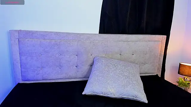 Stormi_Canniggia Chat XXX in diretta