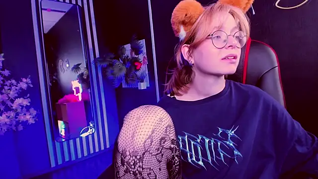 FoxxyyPolly's Live XXX Chat